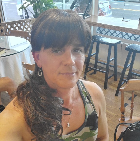 Meet your Posher, Tish - Picture 1 of 1